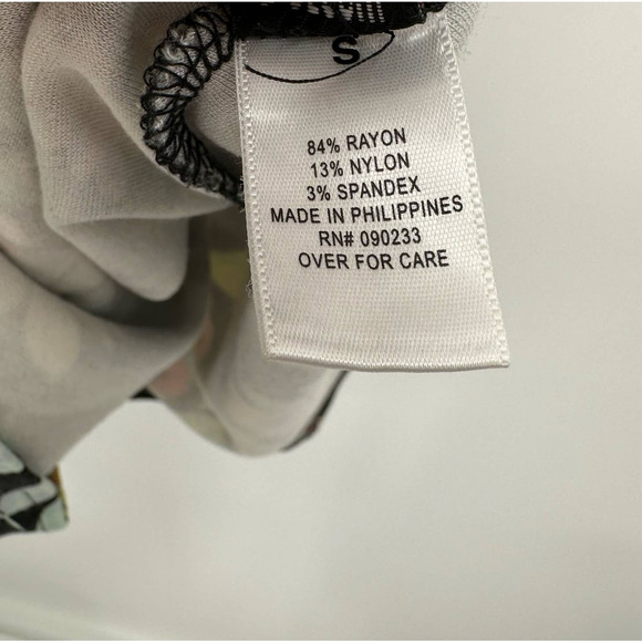 Volcom size Small black floral‎ sleeveless dress with cutouts mini dress - Picture 8 of 8